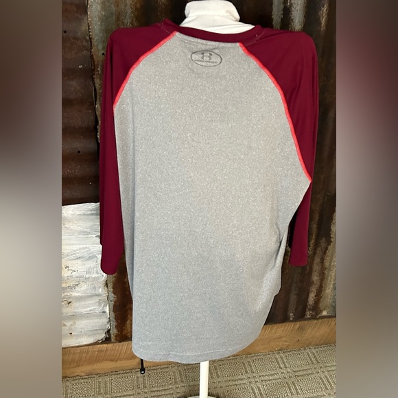 Under Armour HeatGear Raglan Top- Women’s LG/G / Gray Burgundy - Picture 3 of 5